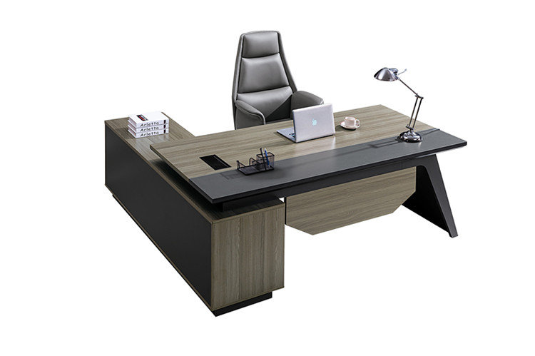 ​办公台批发板式办公桌具备的优点及组装步骤